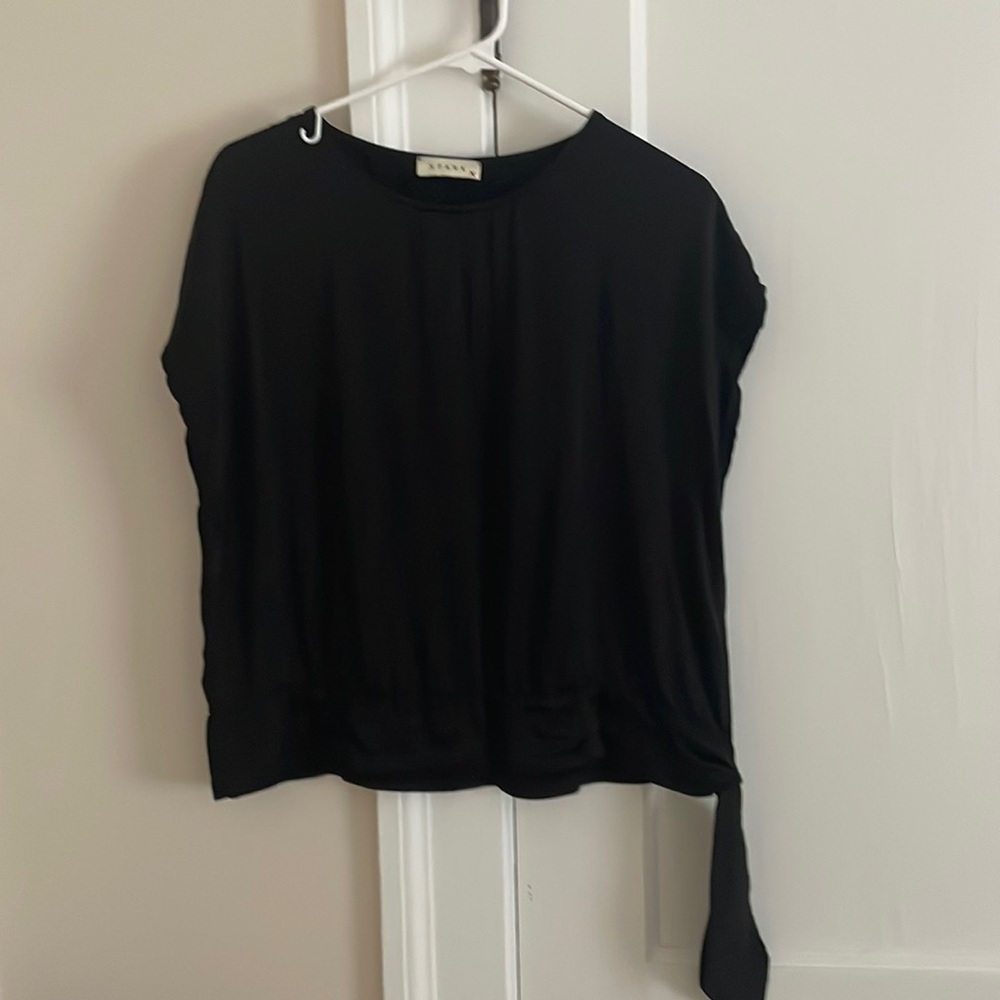 Women’s cap sleeve tie blouse